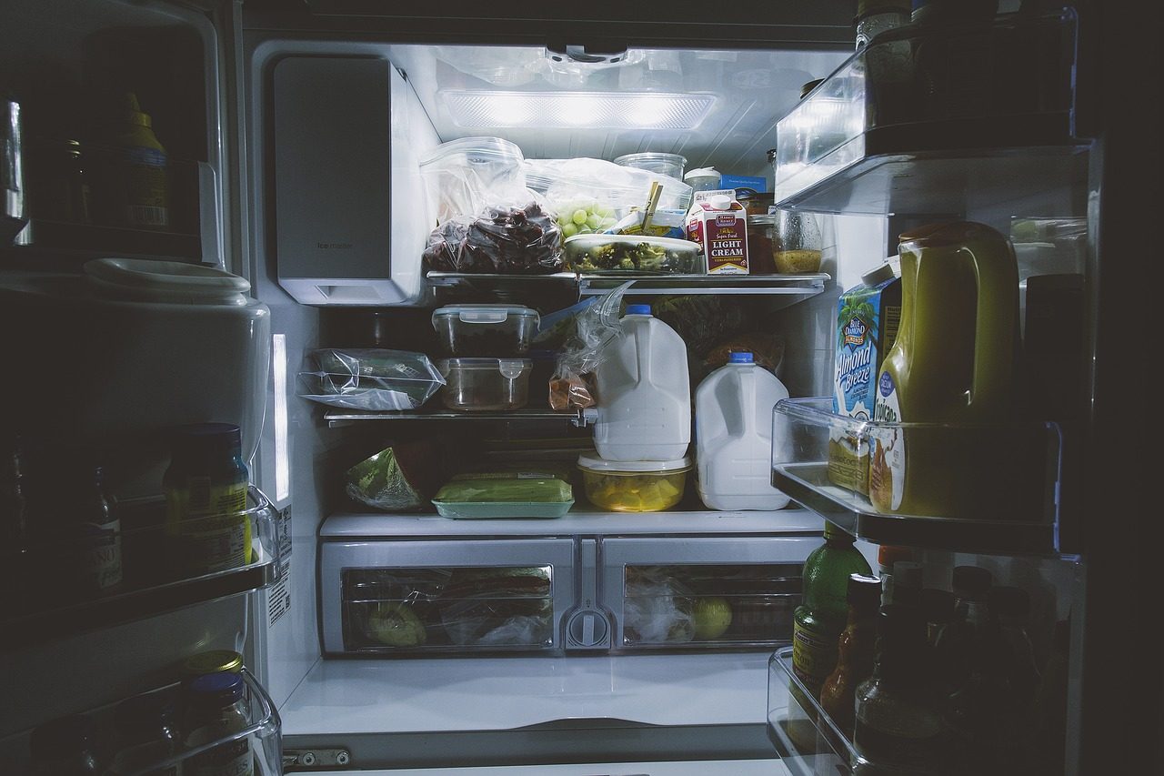 Comment réparer un frigo qui ne refroidit pas ?